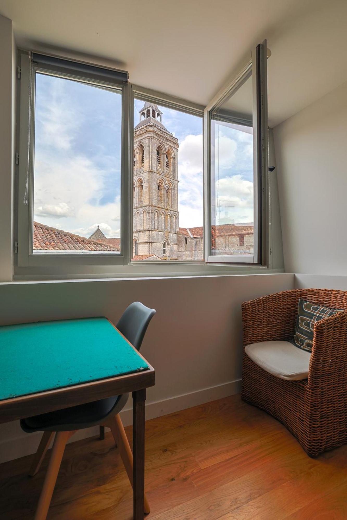 Grand Appartement De Standing #Hypercentre Cognac Luaran gambar